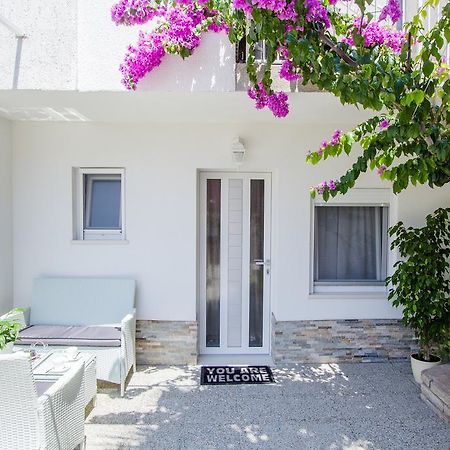 Luxury Studio Apartment White Sensation Vodice Exterior photo