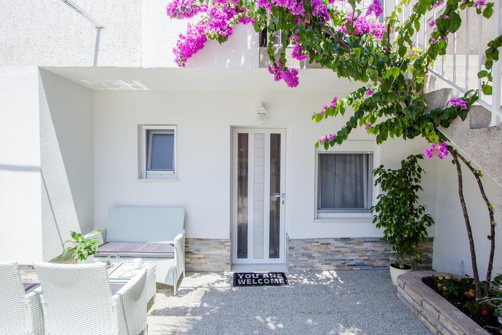 Luxury Studio Apartment White Sensation Vodice Exterior photo