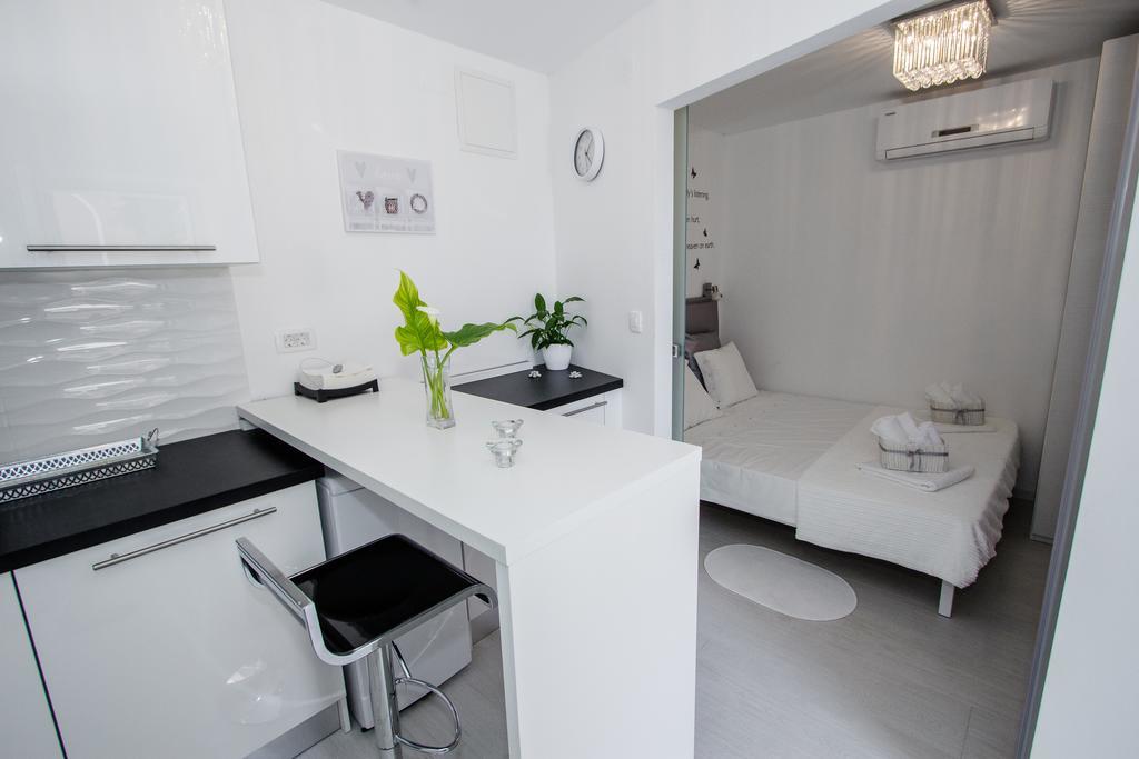 Luxury Studio Apartment White Sensation Vodice Exterior photo